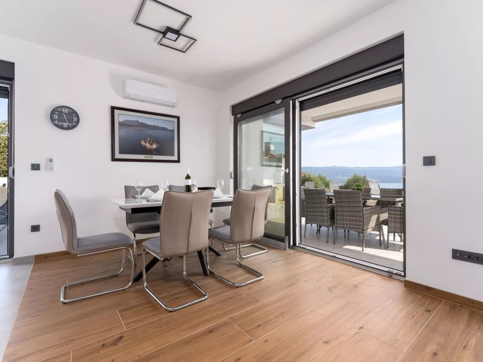 Villa "Rosemary" mit Pool und Panoramablick auf das Meer - Image-tags.info