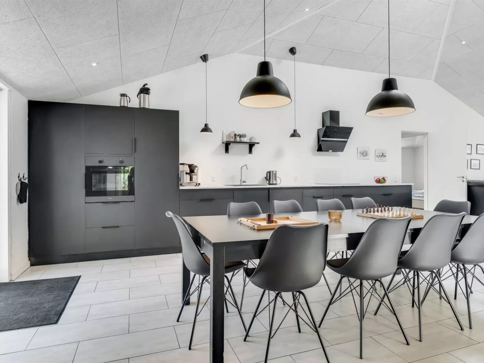 "Eerika" - 500m to the fjord - Drinnen