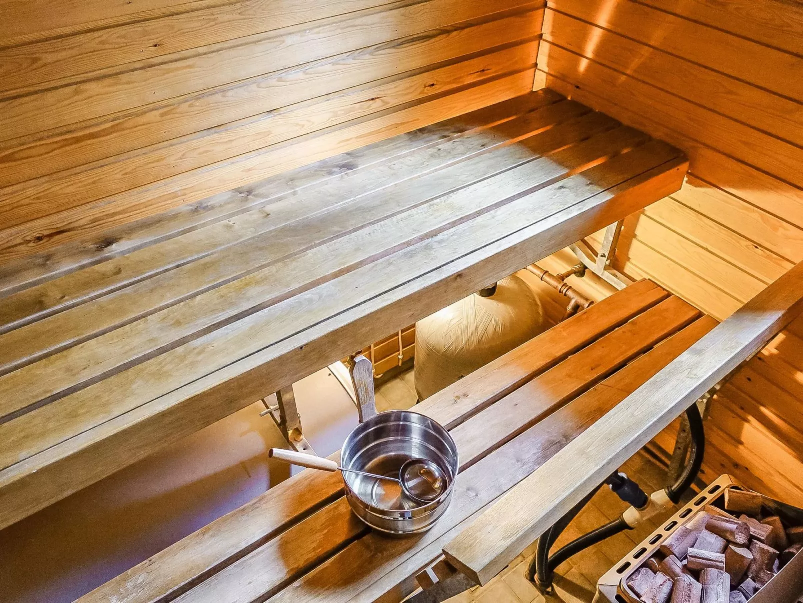 Luongasloma 2 - Dedans