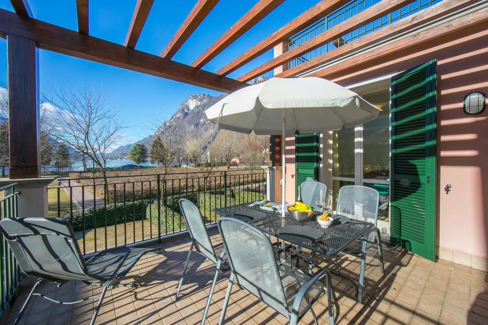 RESIDENCE PORTO LETIZIA - VILLAS-BILOCALE 4 PAX VISTA LAGO PLUS 8215 - V1LP4 - Terrace balcony