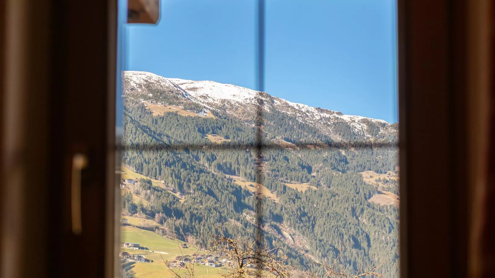 Rosalie-Lorena-View in winter