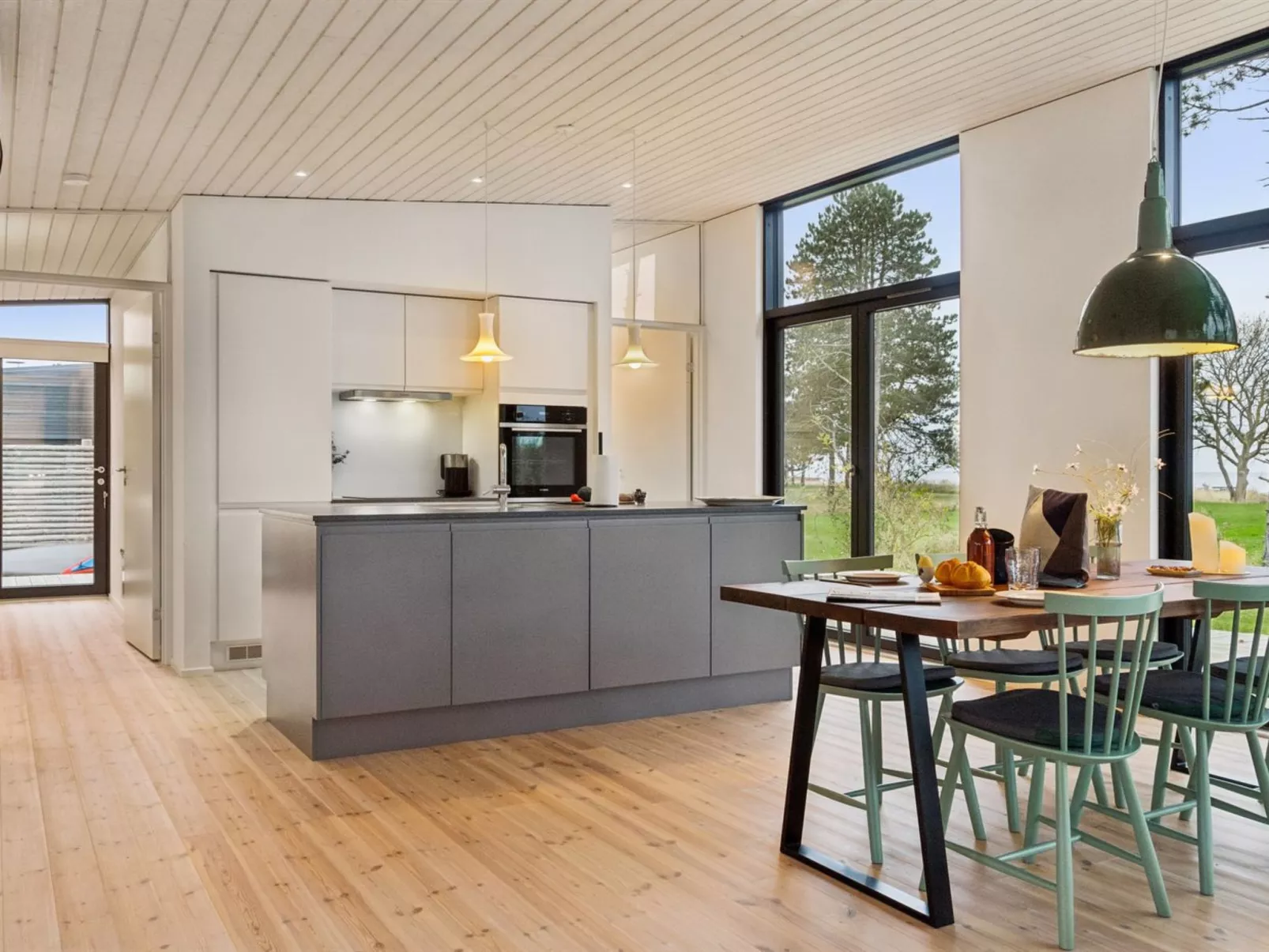 "Herlugh" - 10m from the sea - Drinnen