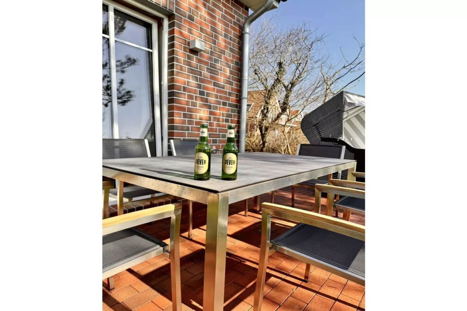 464644-Terrasse/Balkon