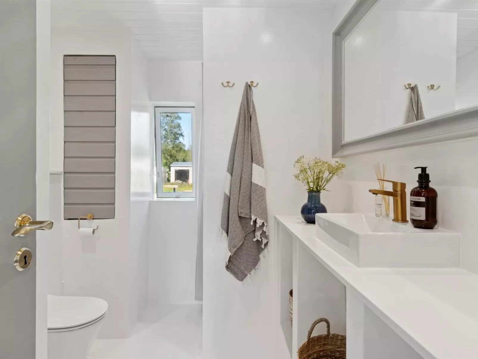 "Thrym" - 2.5km from the sea - Inside