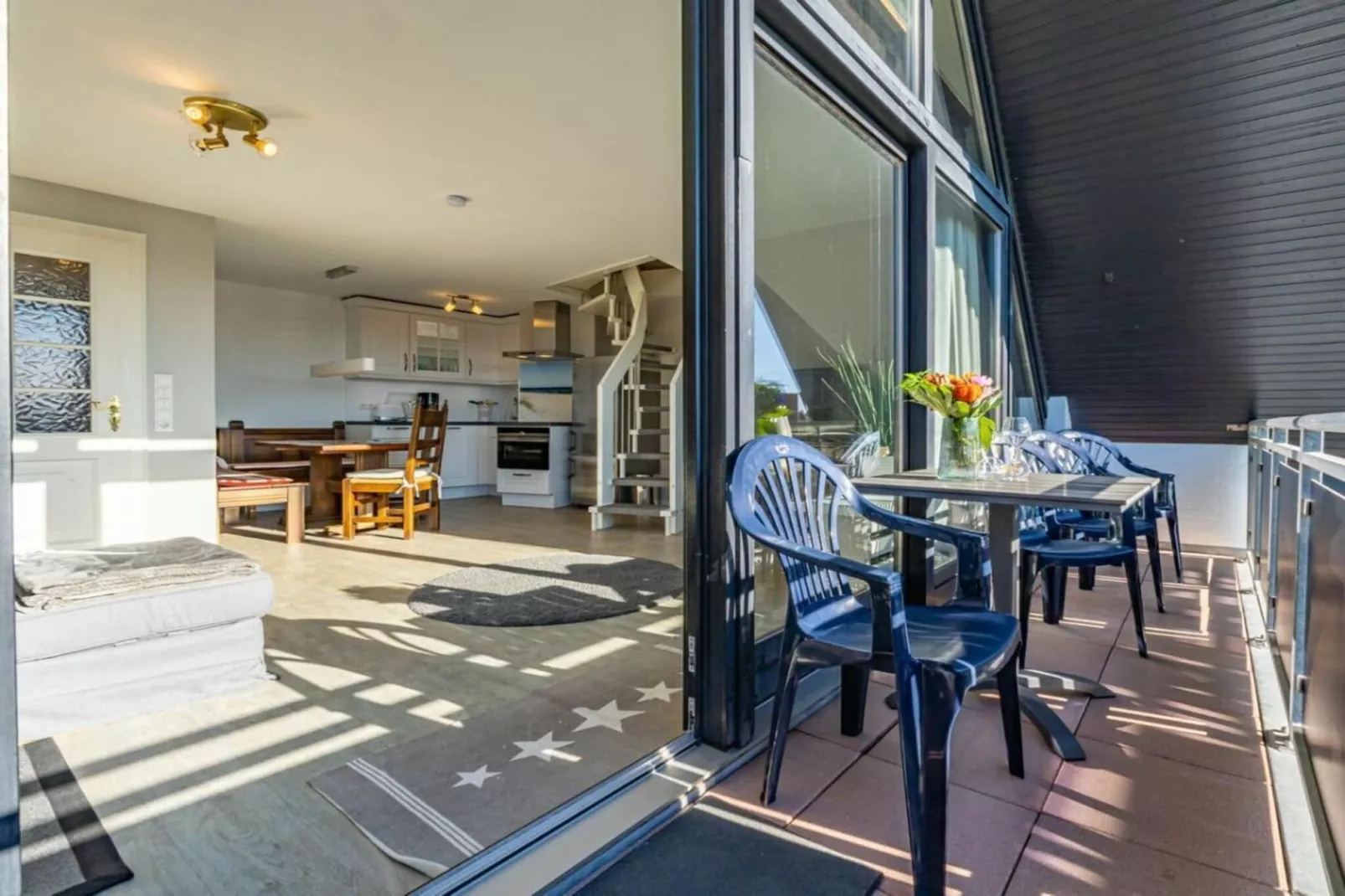 418376-Terrasse / balcon