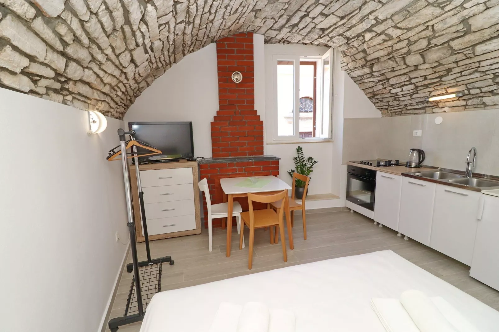 Studio Joković - Studio Apartment with Terrace and City View - Indoor