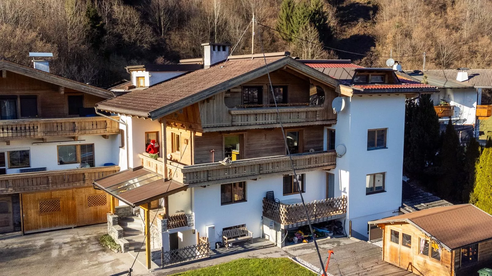 Apartment Birgit - Exterior in summer