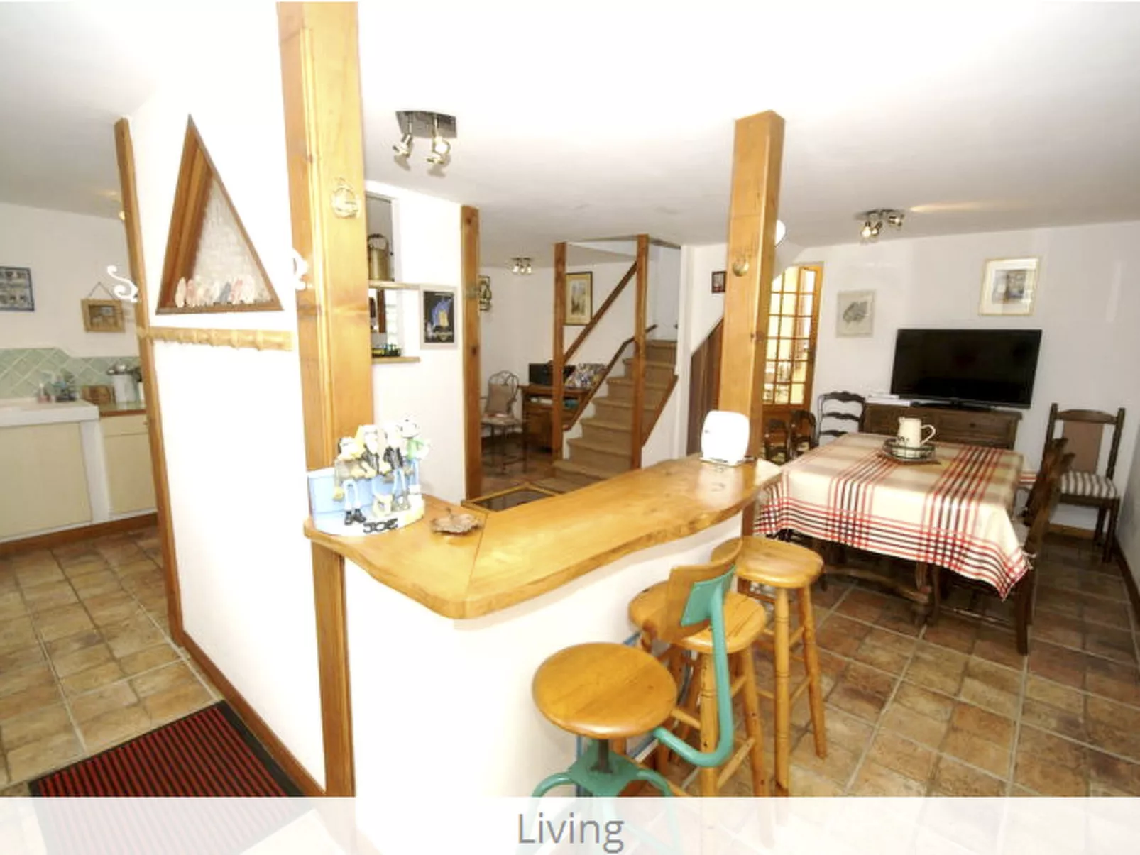 "Garence" mit eigener Terrasse-Inside