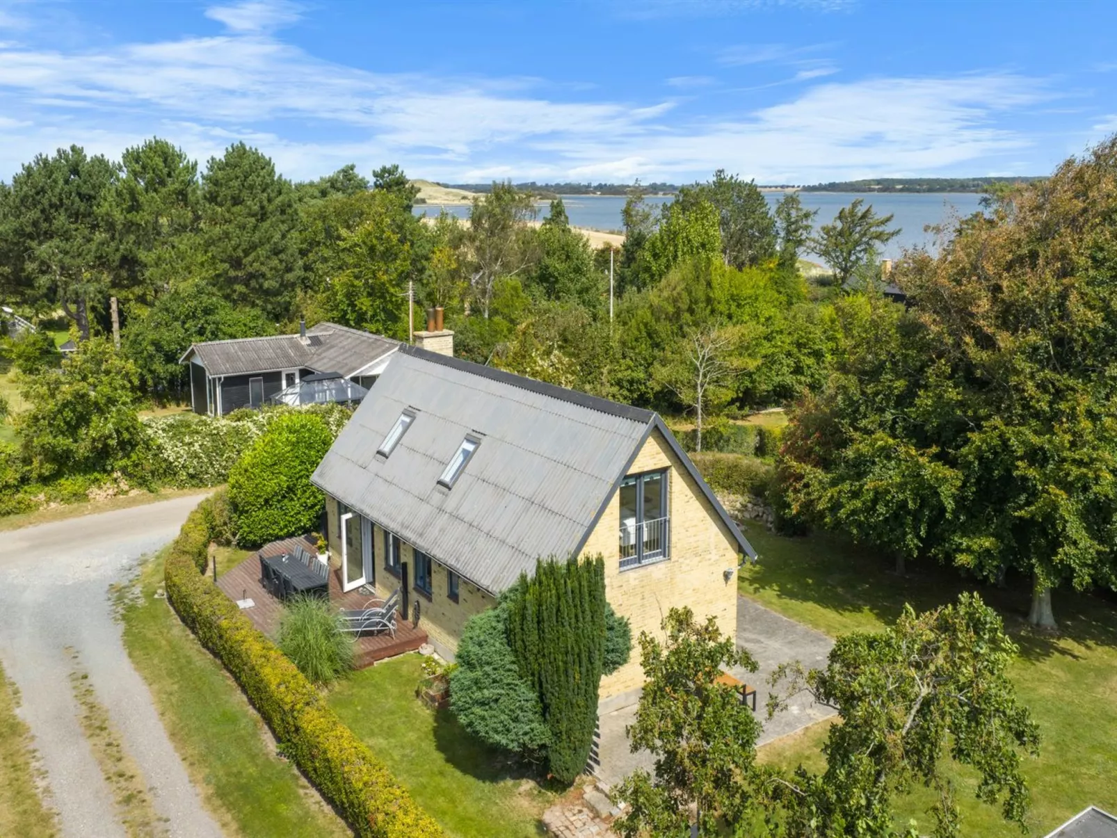 "Ina" - 210m from the sea-Draußen