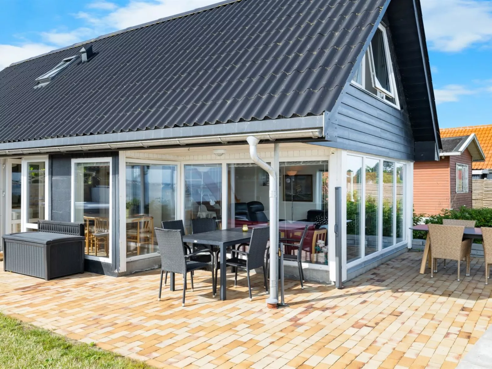 "Yngvy" - 10m from the sea-Draußen