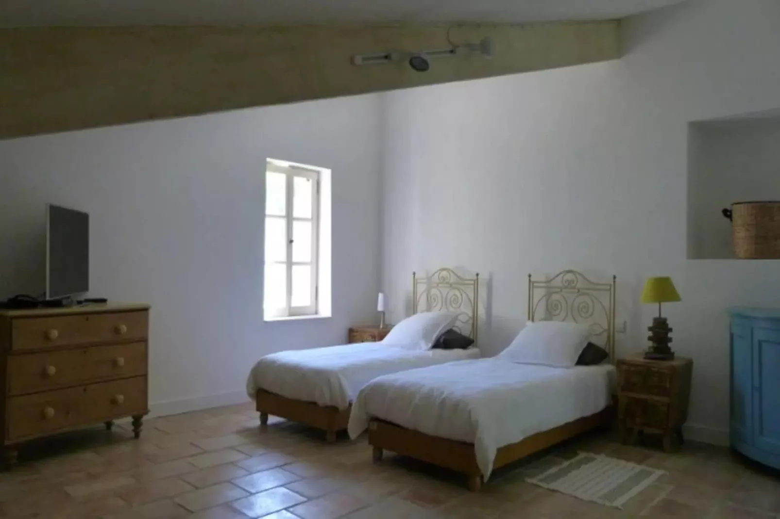 Villa provencale pour les amoureux de la nature en Lubéron-Bedroom