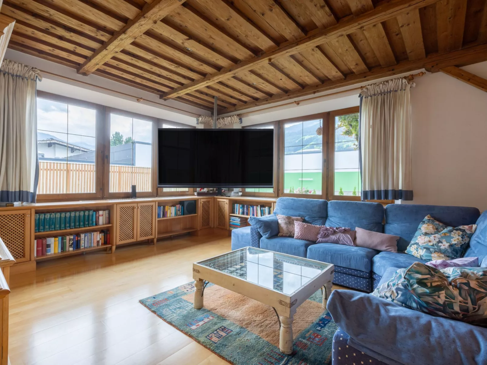 Villa Emma, Ferienhaus für bis zu 10 Personen, eigener Garten, absolute Privats - Image-tags.info