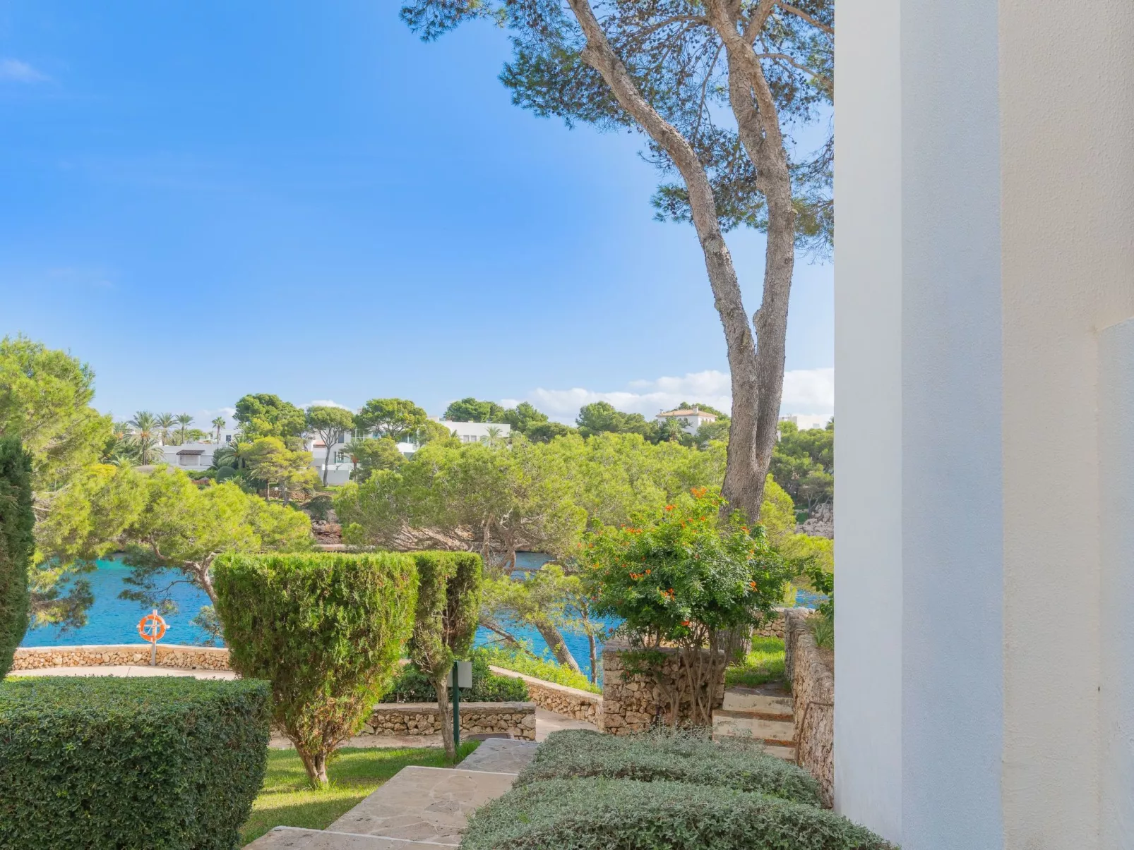 Neu renoviertes, modernes Apartment für 4 Personen, direkt an der Cala Ferrera - Draußen
