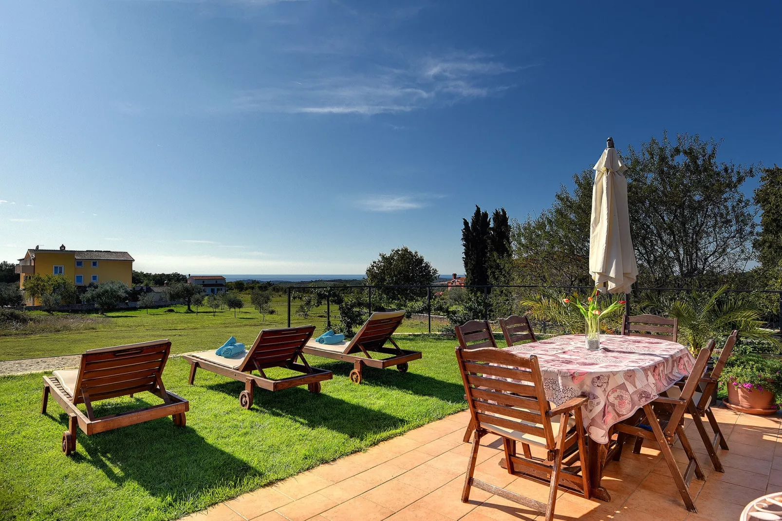 Villa Rubini-Aussicht Sommer