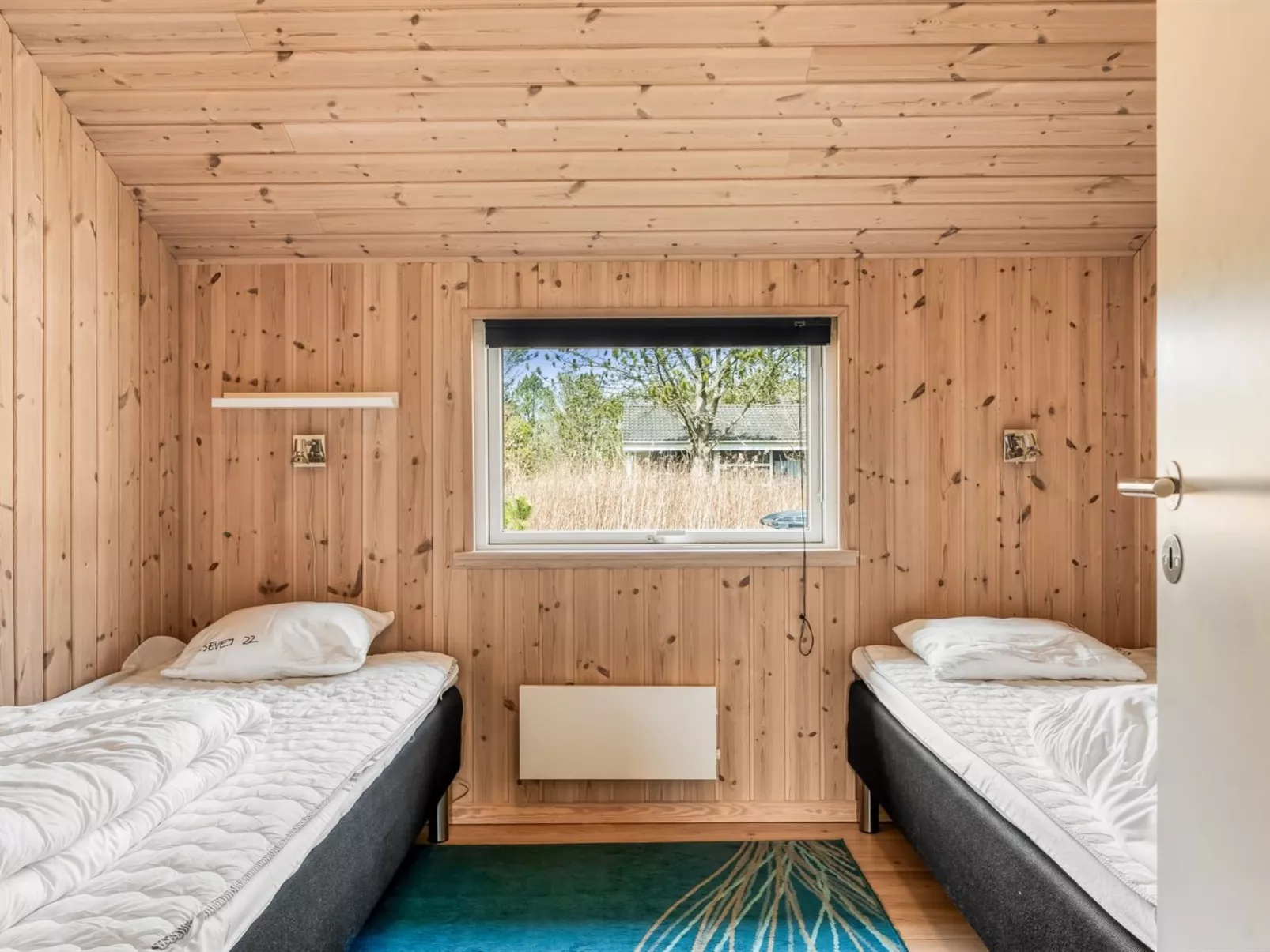 "Botwith" - 2.8km from the sea - Drinnen