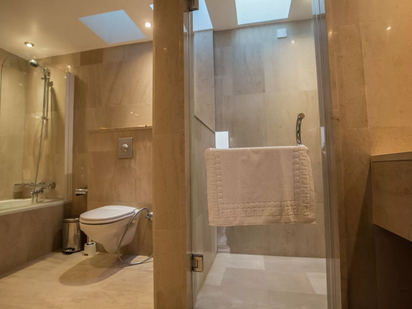 Geräumige Ferienvilla mit atemberaubendem Ausblick - Image-tags.info