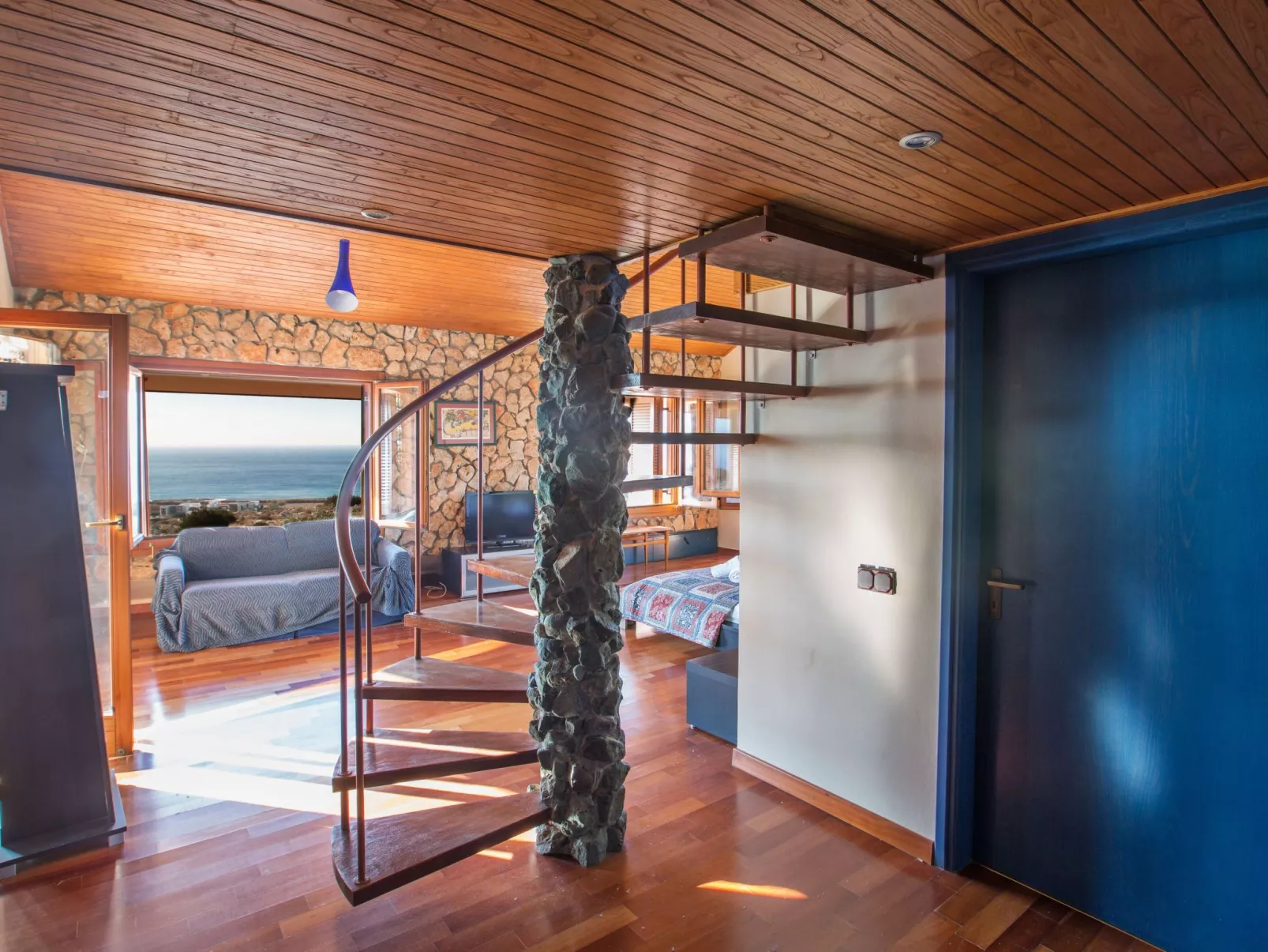 Private Villa mit Panoramablick auf das Meer - Image-tags.info