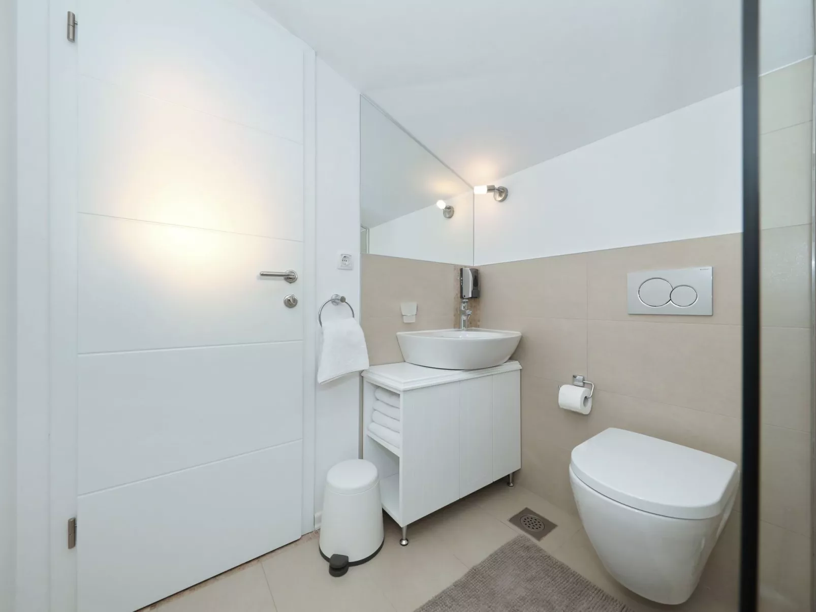 Mediterrane Villa, Pool, Panoramablick aufs Meer - Image-tags.info