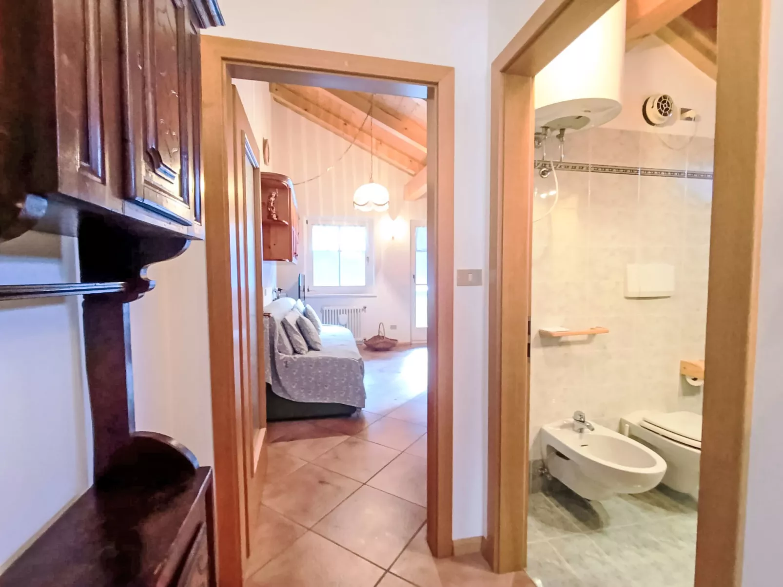 Cesa sot Larsec - Inside