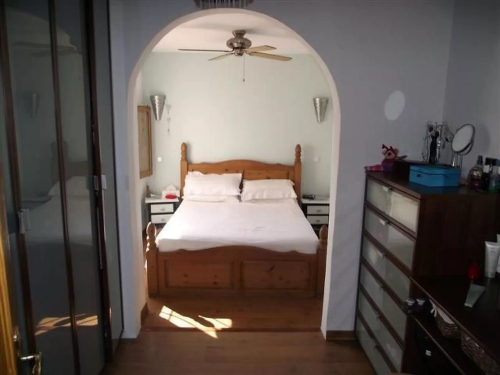 Villa im spanischen Stil mit großem Pool und ein - Drinnen