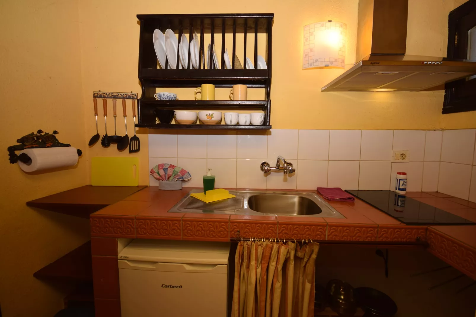 Apartamentos Monasterio de San Antonio 1 - Kitchen