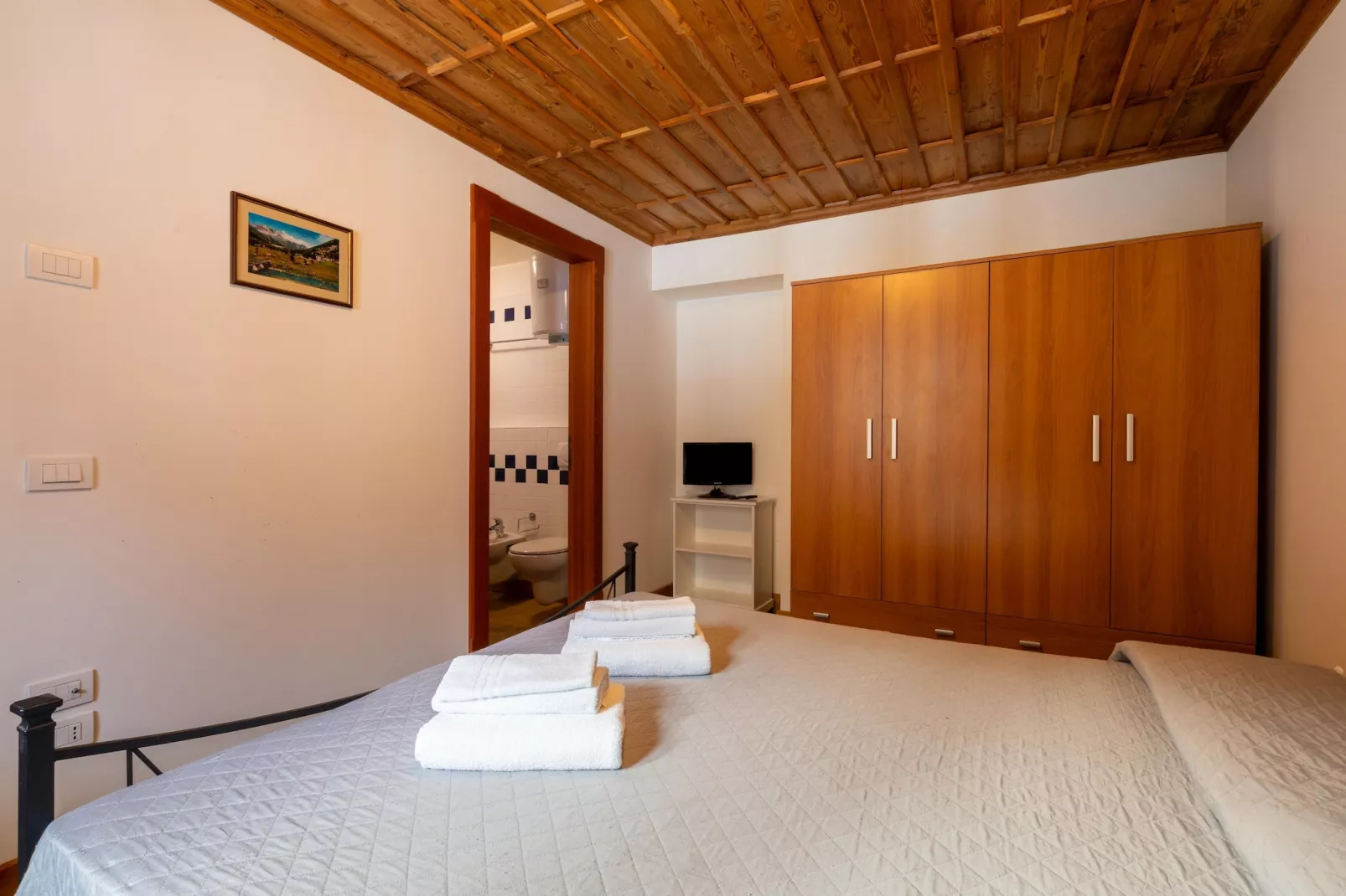 TRILO 1 CERESOLE-Bedroom