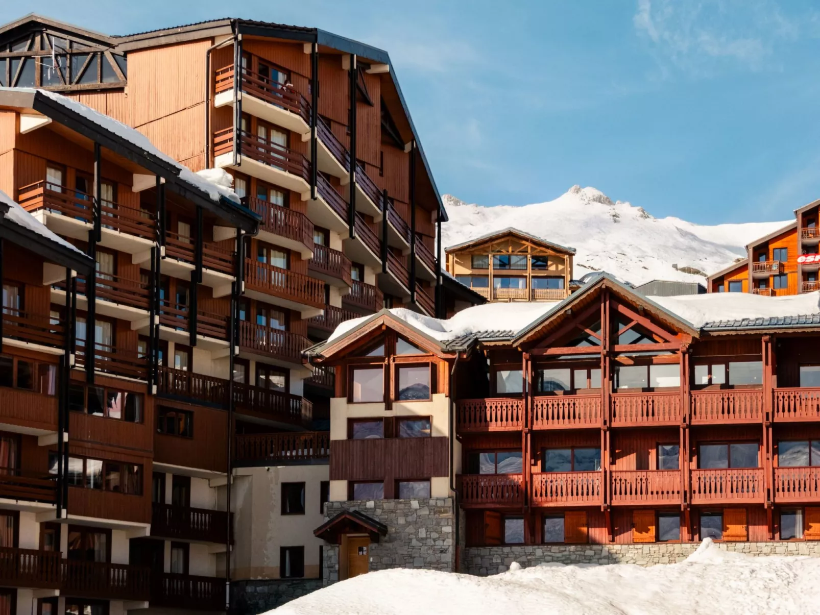 Village Montana-Outside