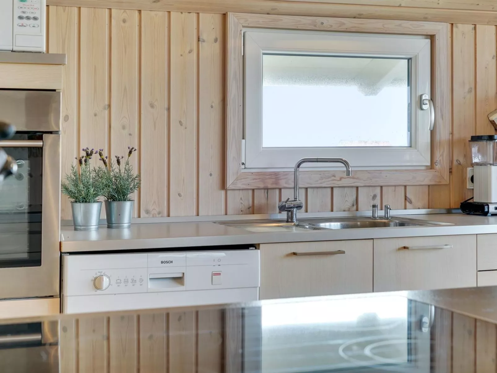 "Emelia" - 50m from the sea-Drinnen