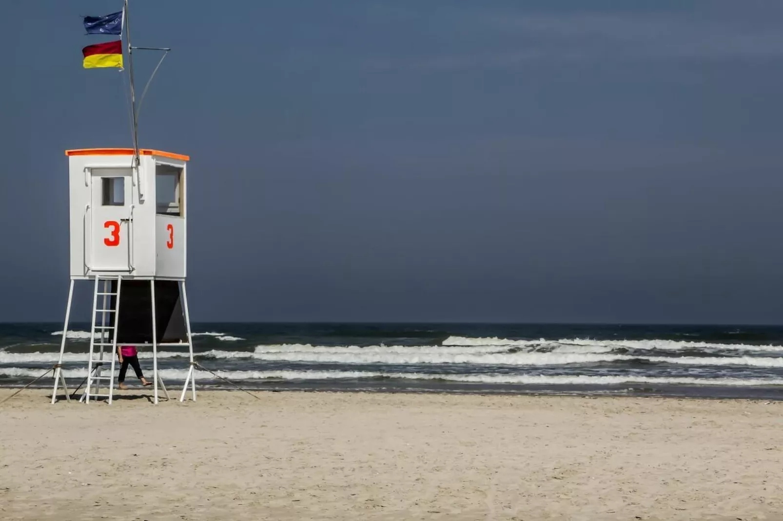 321929-Areas within 5km in summer