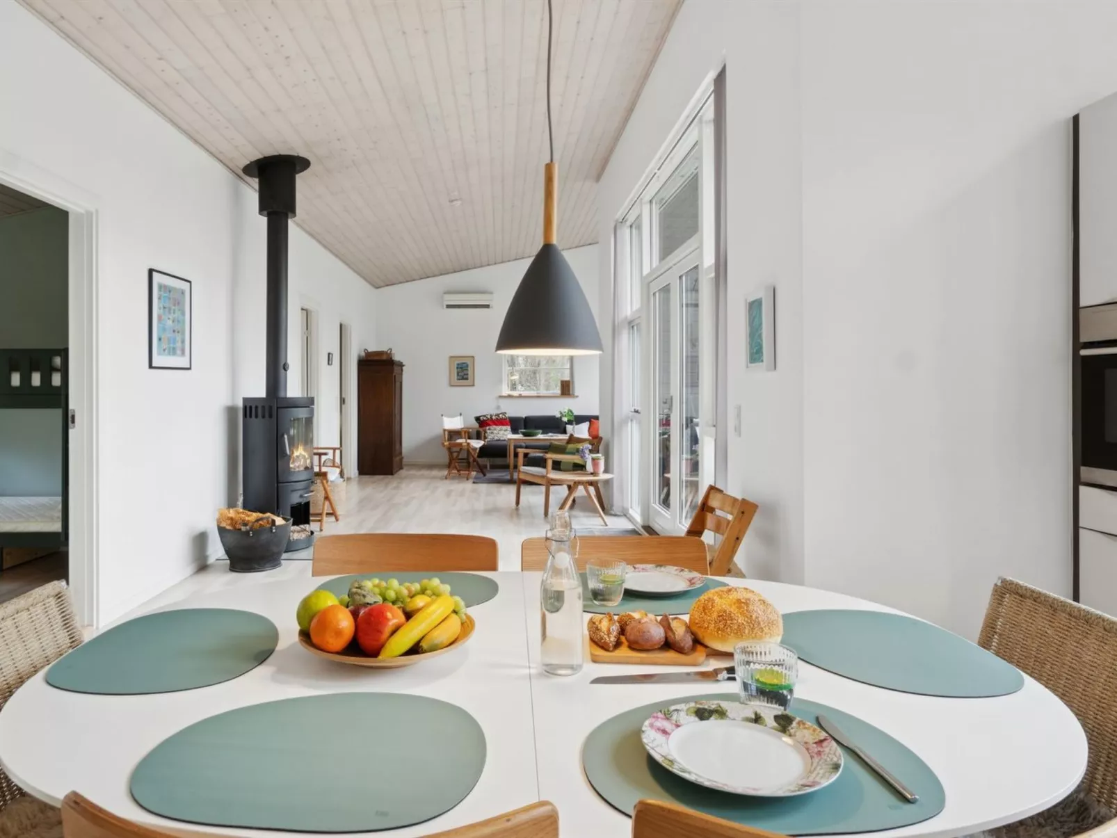 "Erikke" - 575m from the sea-Inside