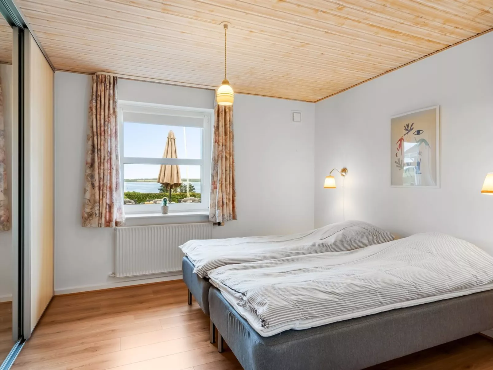 "Erja" - 300m to the fjord-Dedans