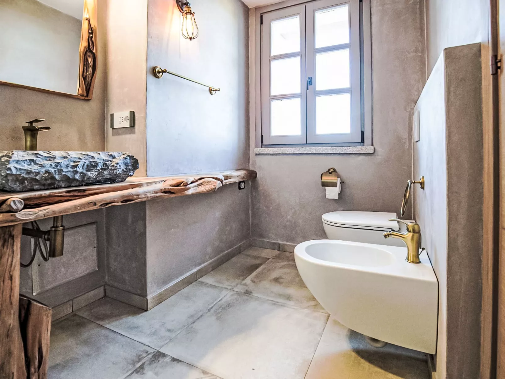 Stazzu Sarra di Monti-Drinnen