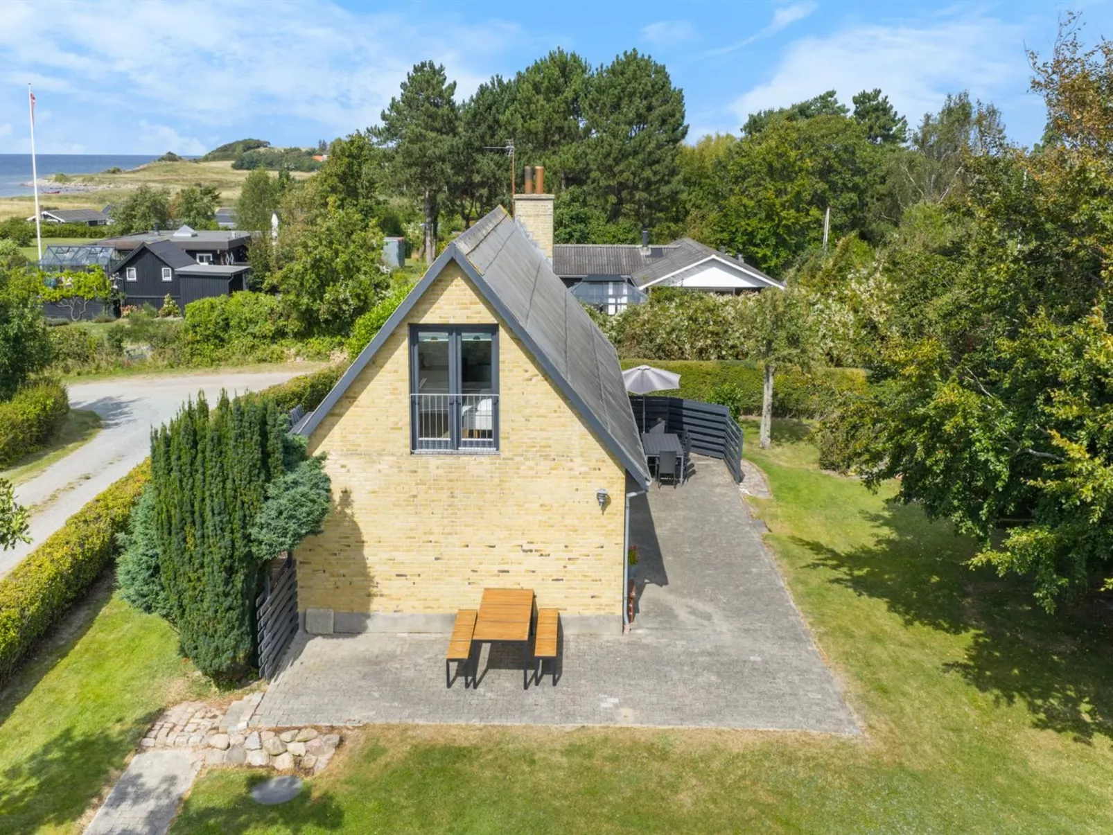 "Ina" - 210m from the sea-Draußen