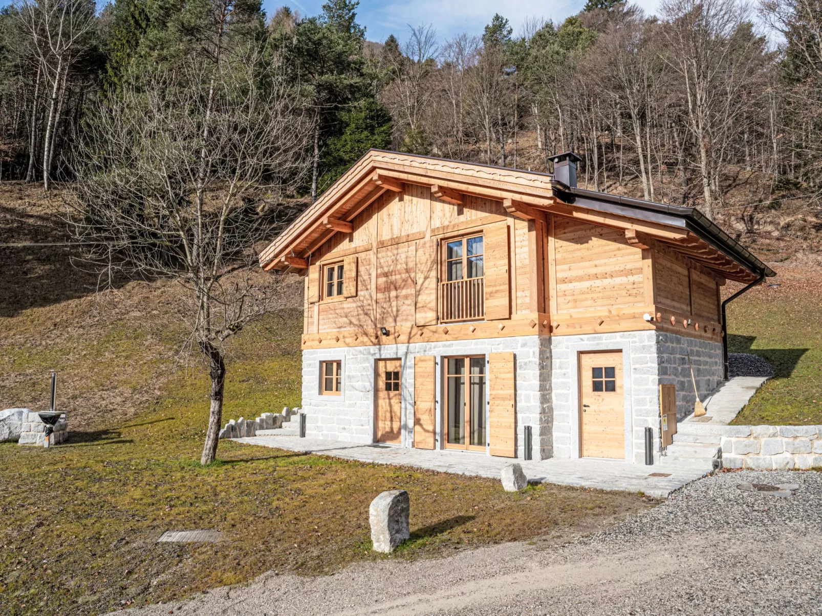 La Granda e la Piciola-Outside