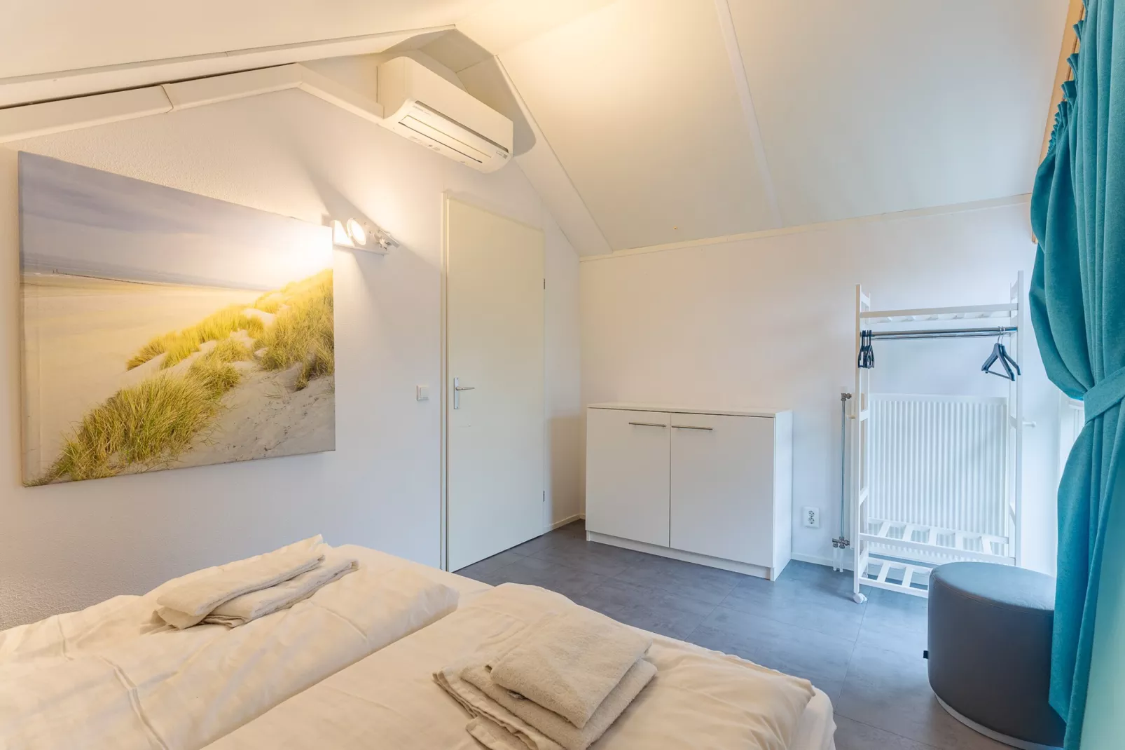 Zonnedorp 1 Solskin Renesse | Beach Holiday in Modern Holiday Home - Bedroom