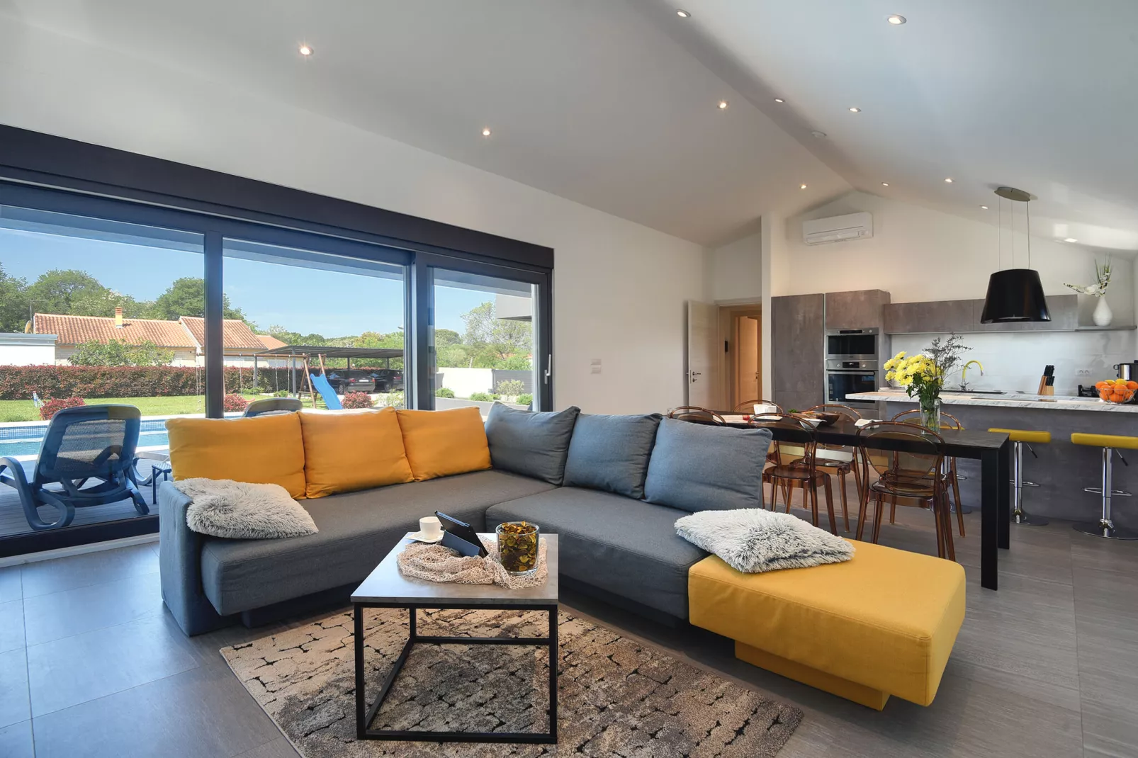 Villa Linea-Living room