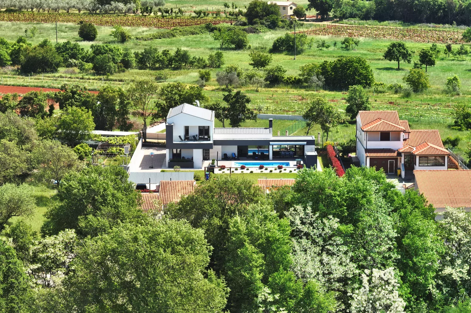 Villa Linea-Areas summer 5km