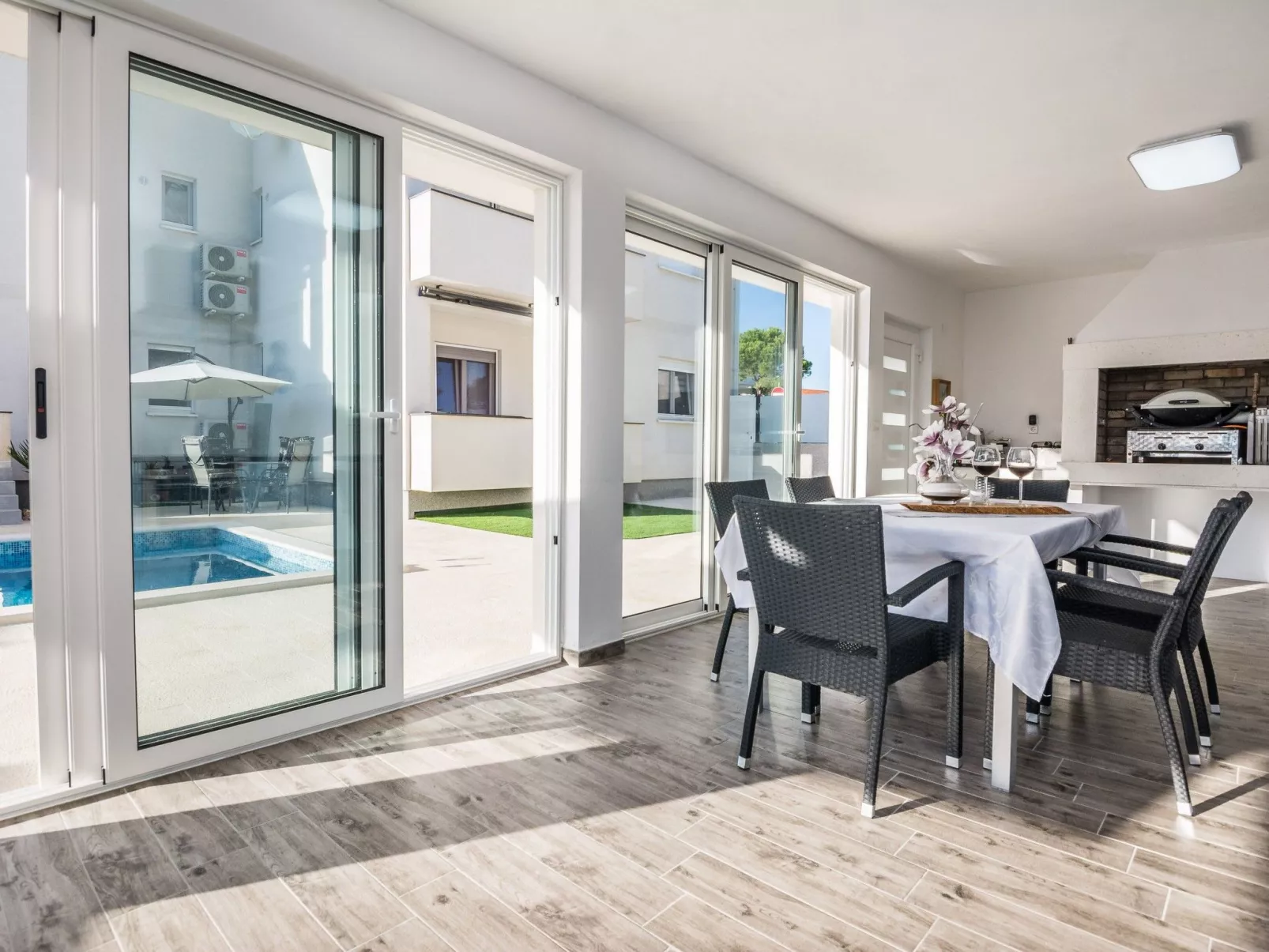 Apartment Olujic 1 - Image-tags.info