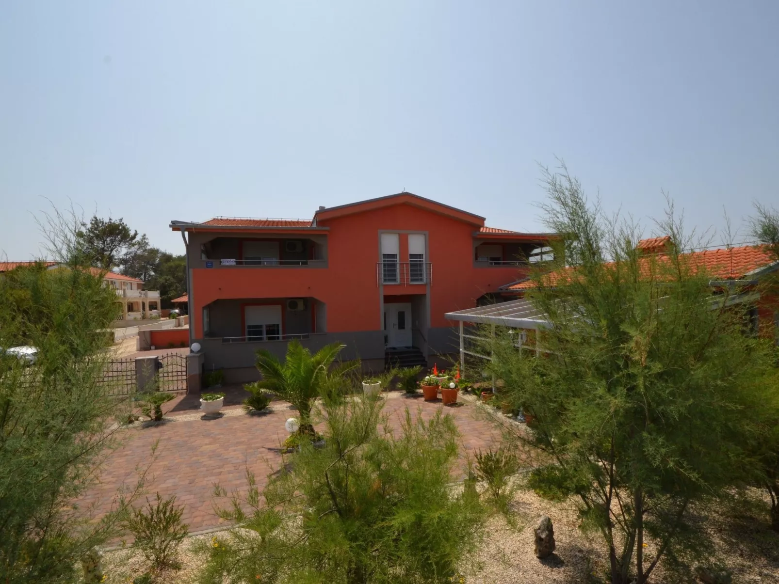 Apartment Komljen 2 - Image-tags.info