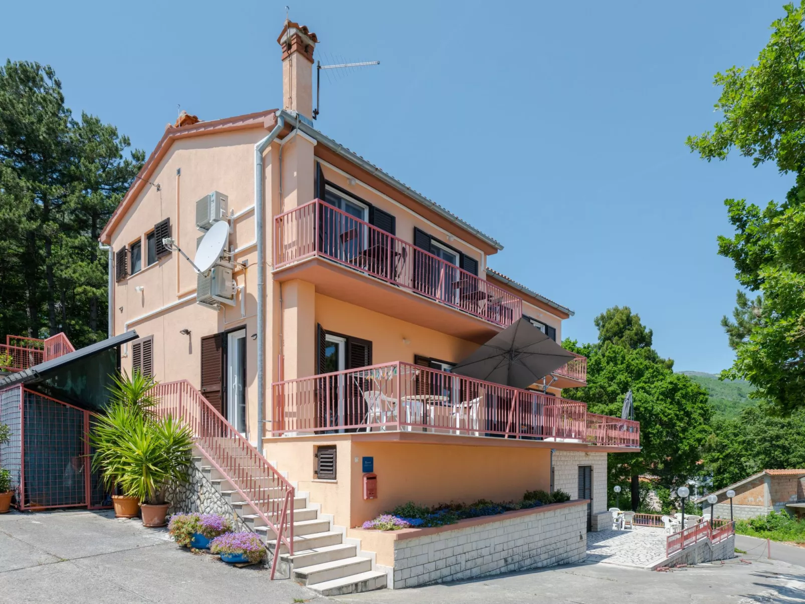 Luxury Seaview Apartment - Image-tags.info