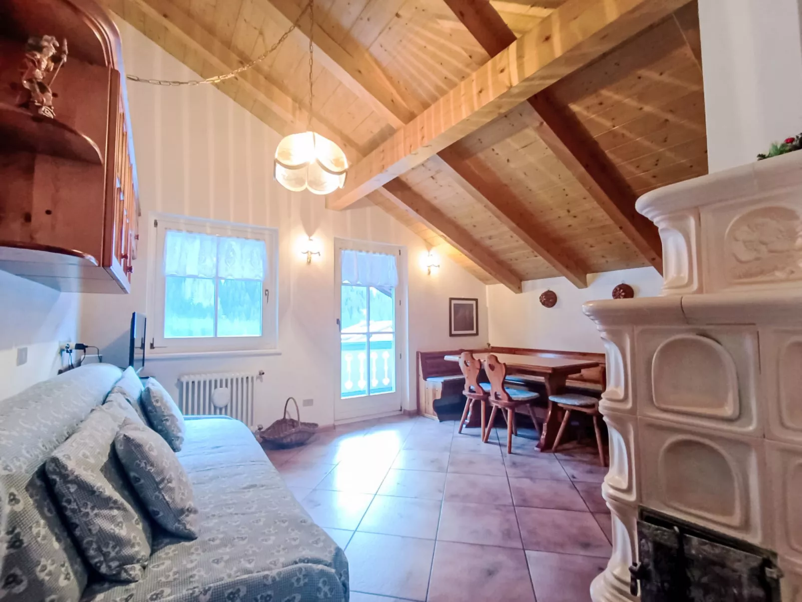 Cesa sot Larsec - Inside