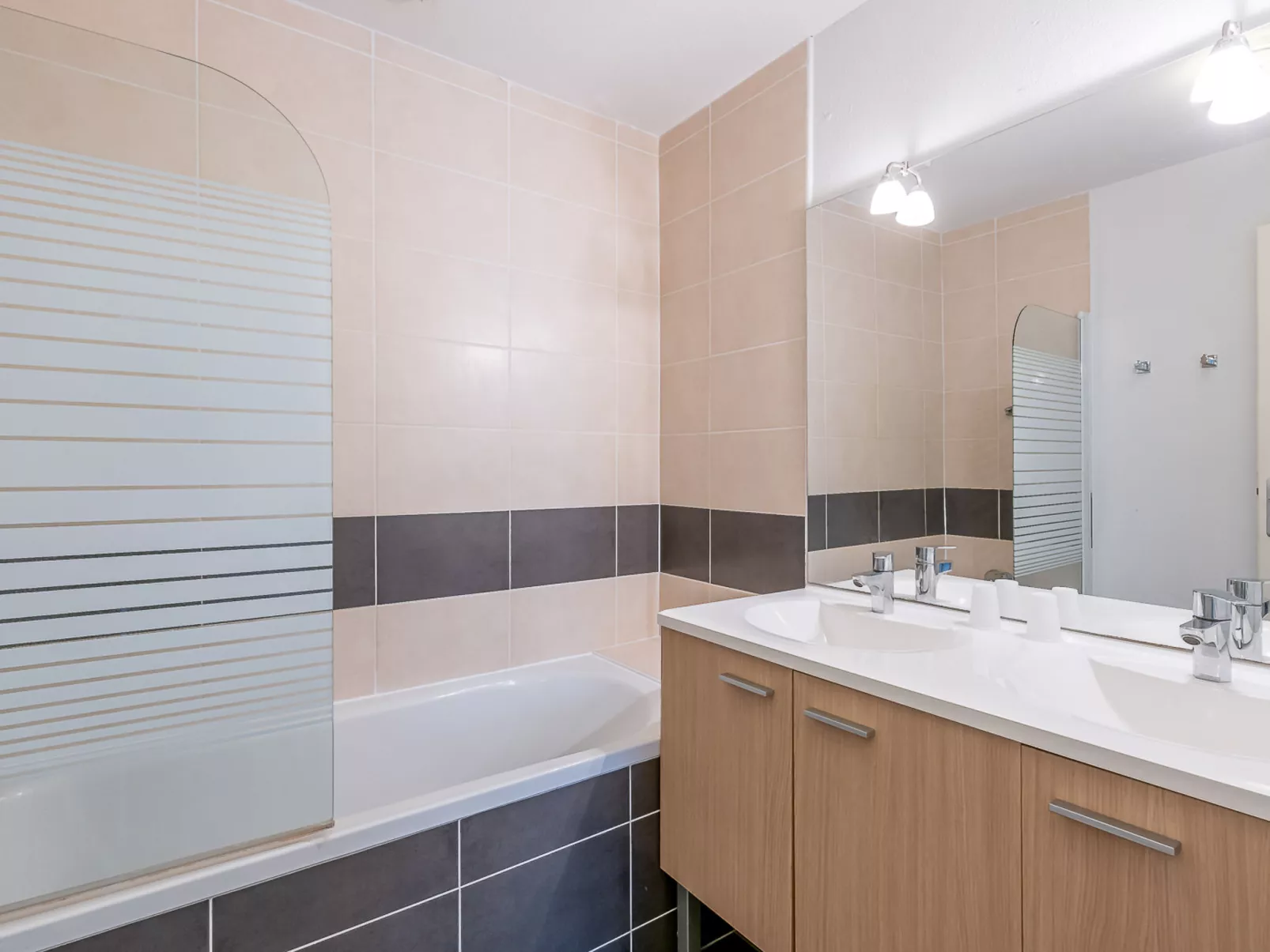 Les Rives du Lac-Inside