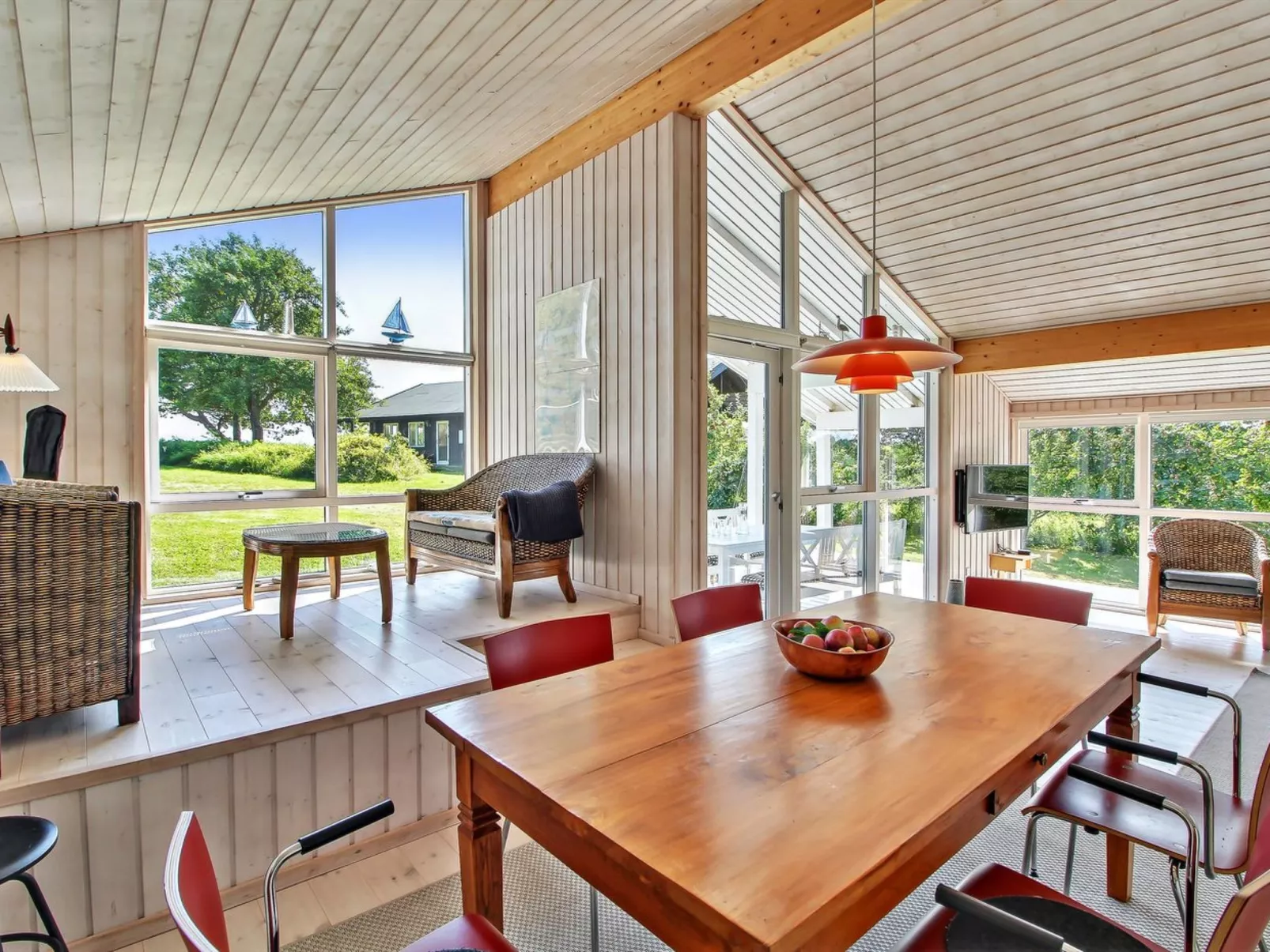 "Lilla" - 120m from the sea - Drinnen