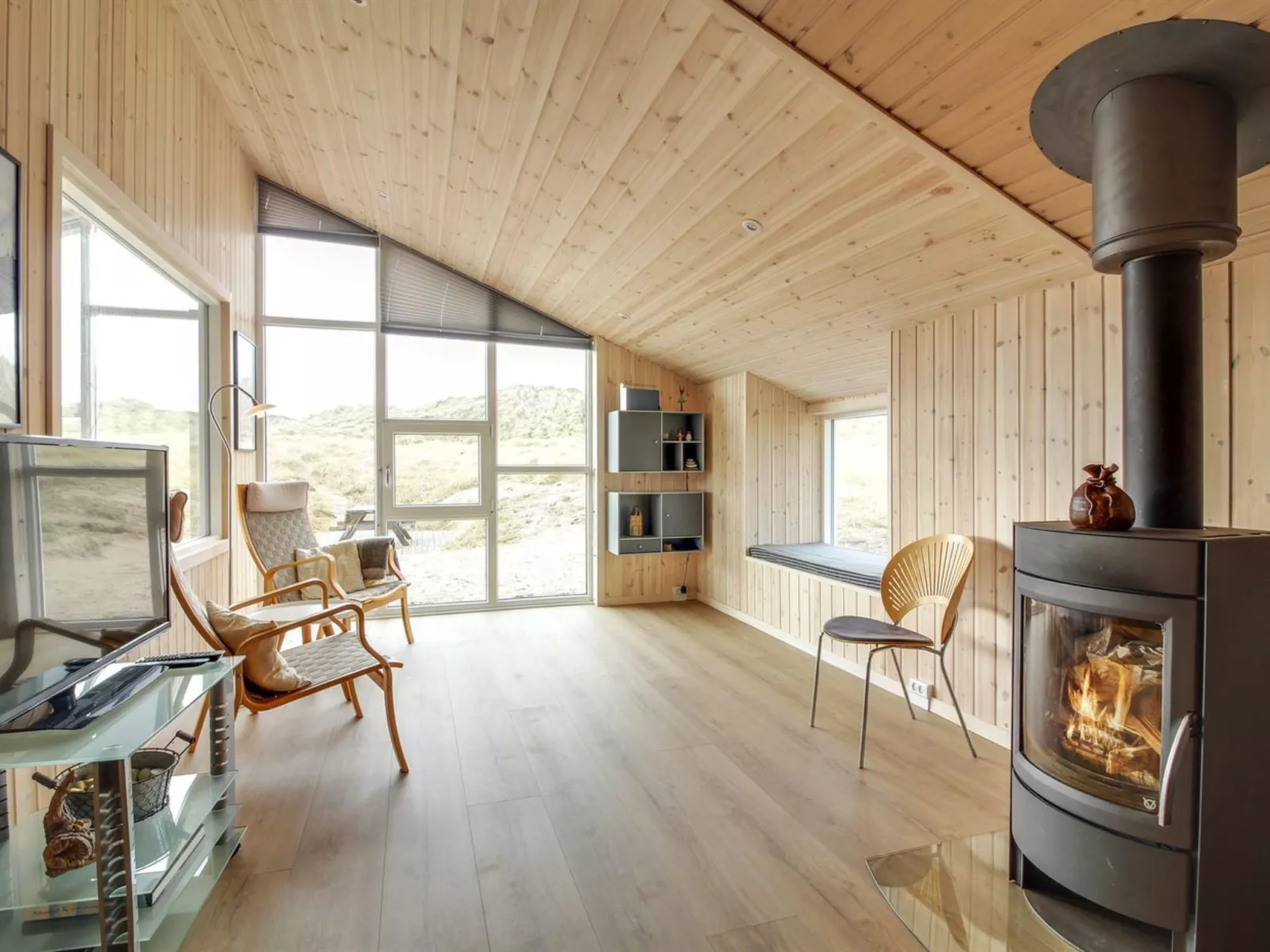 "Emelia" - 50m from the sea-Drinnen