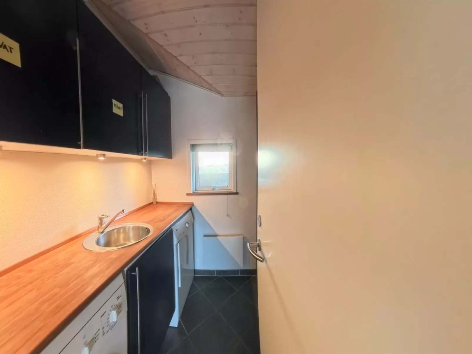 "Thrugils" - 800m from the sea-Inside