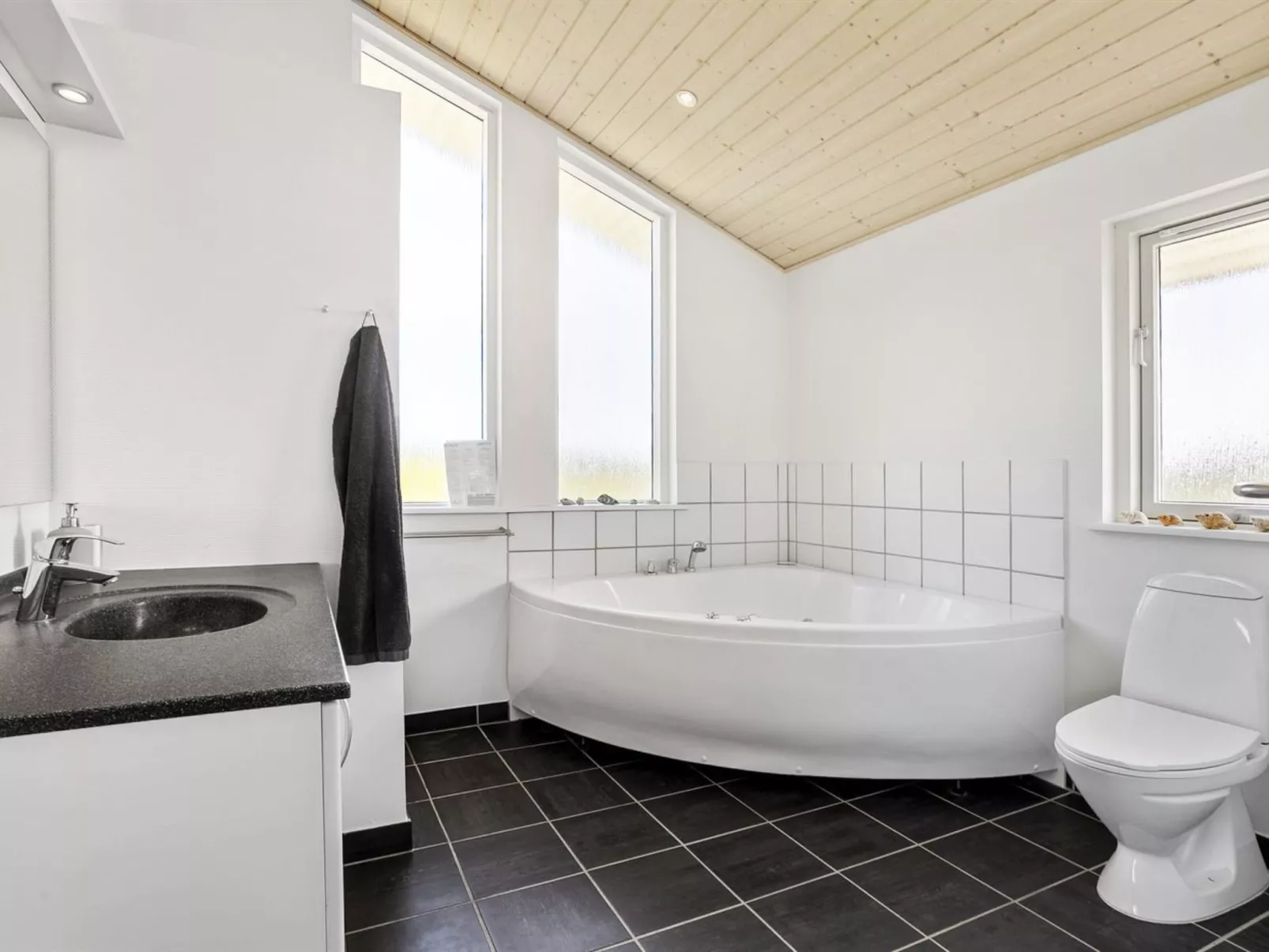 "Joris" - 1.5km from the sea-Drinnen