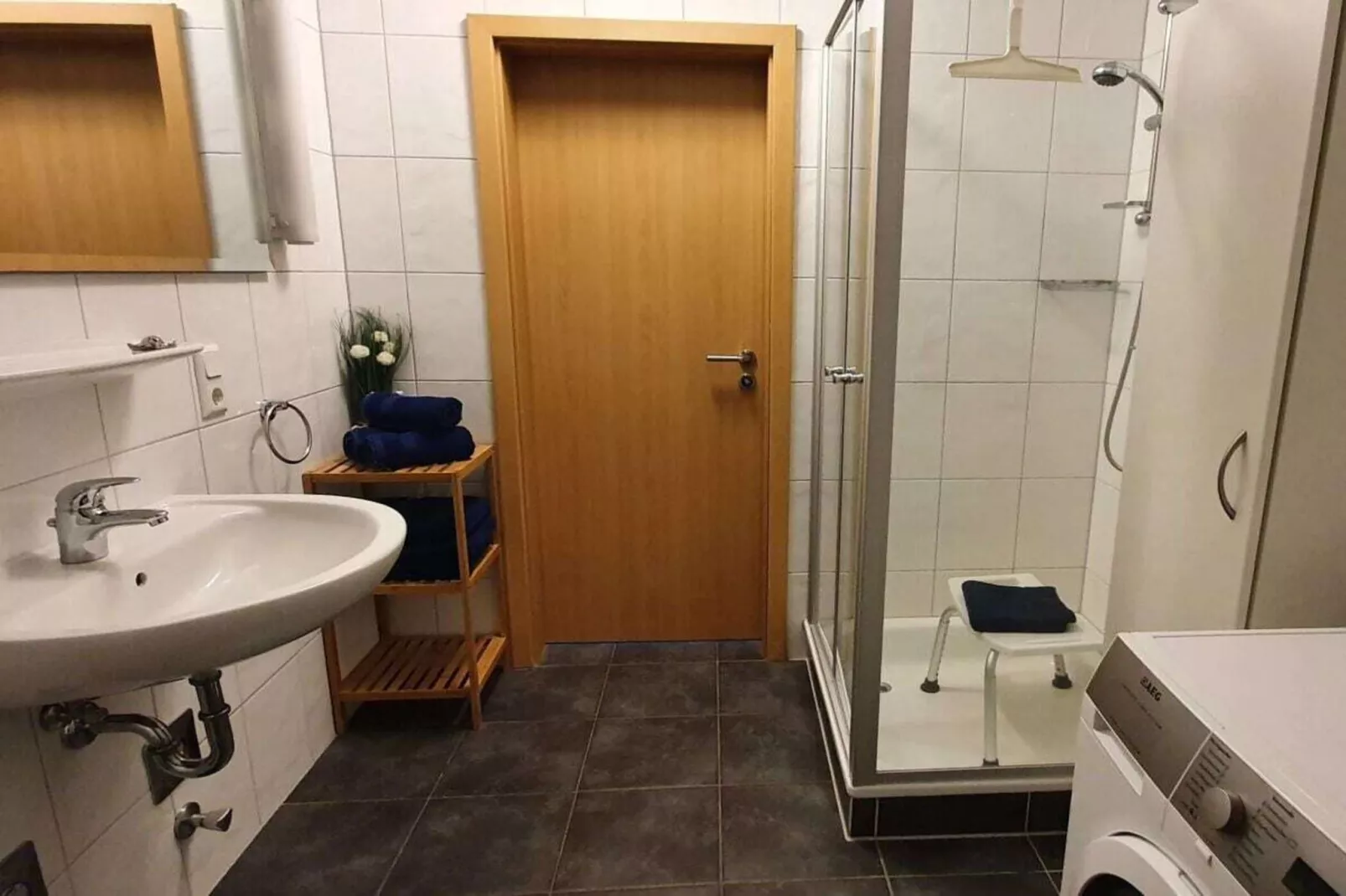 298215-Bathroom