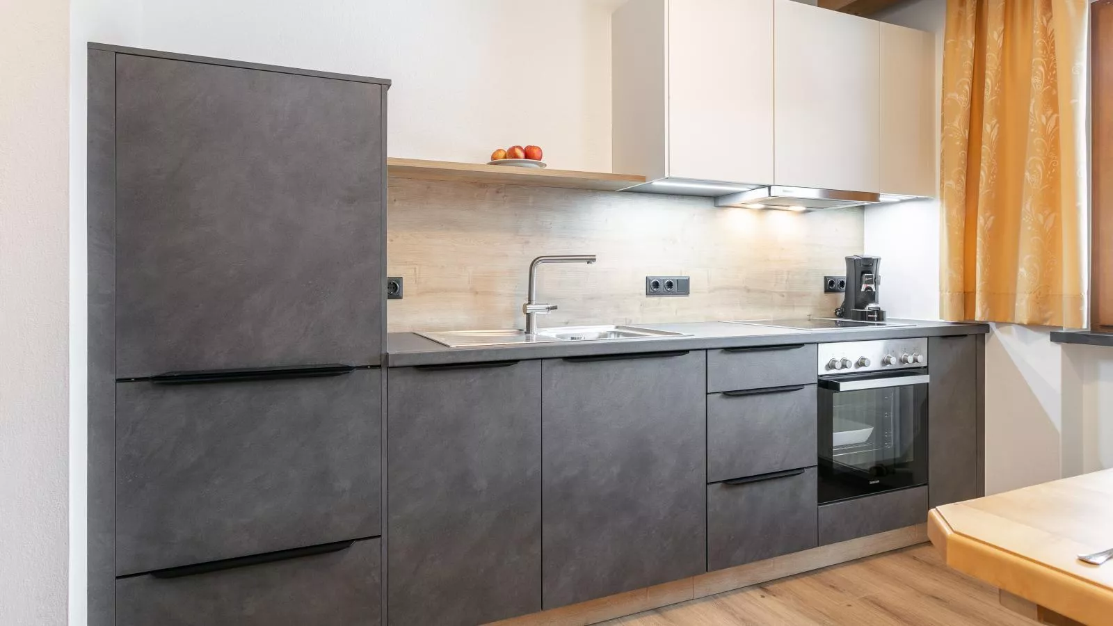 Landhaus Marchfeld Top 1  Top 2 Top 3 - Kitchen