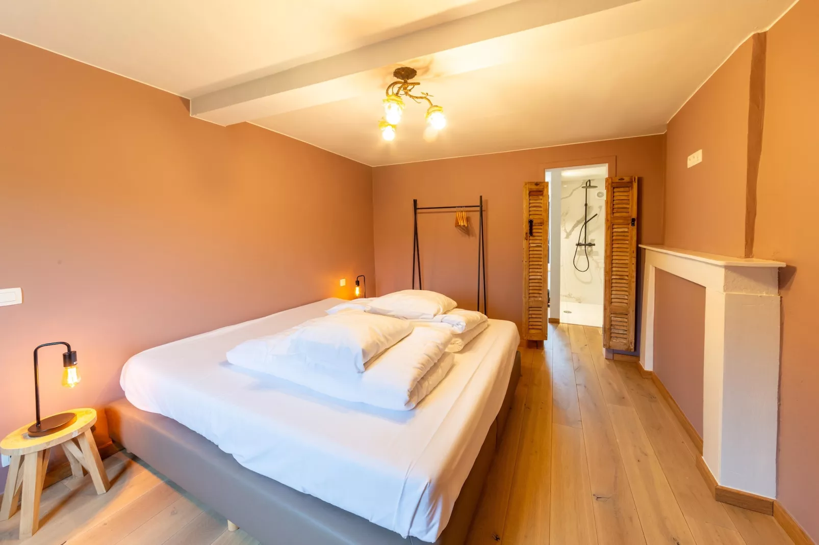 Maison Rose - Bedroom