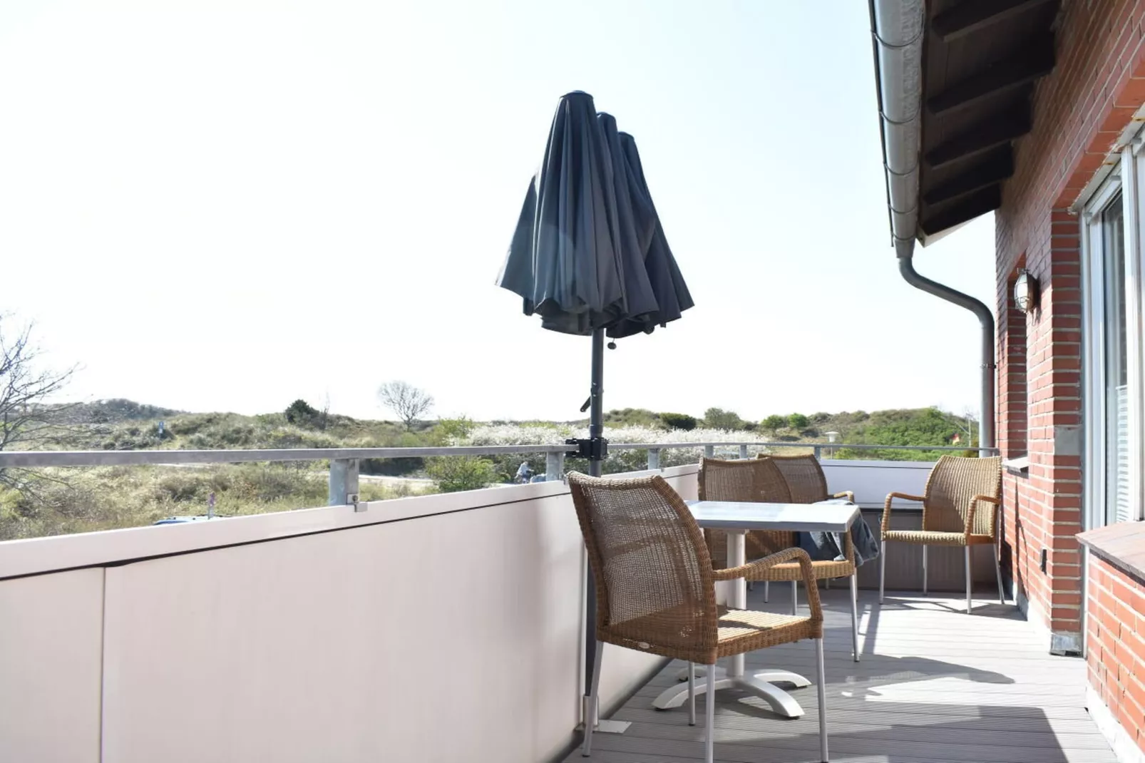 287713-Terrace balcony